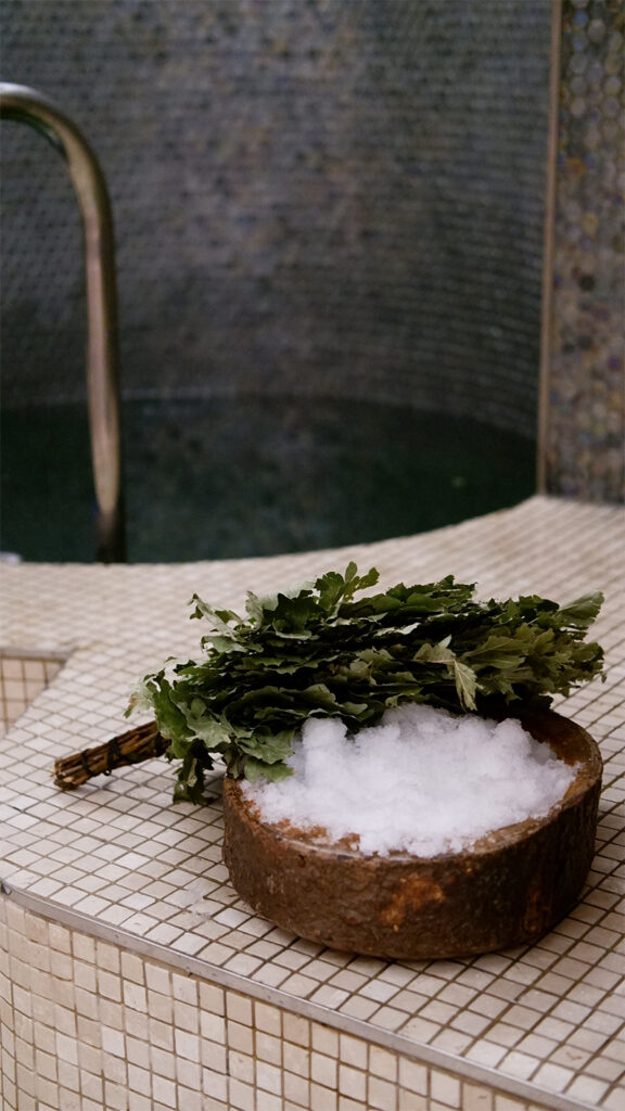 Banya - London - Chiswick - ice rub